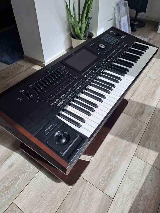 Korg pa5 x pro 61 k .