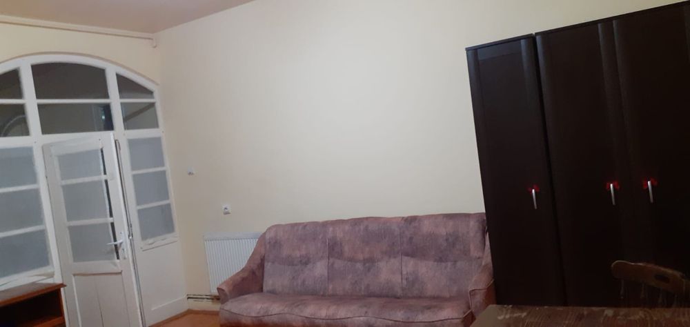 Se închiriază apartament cu o cameră