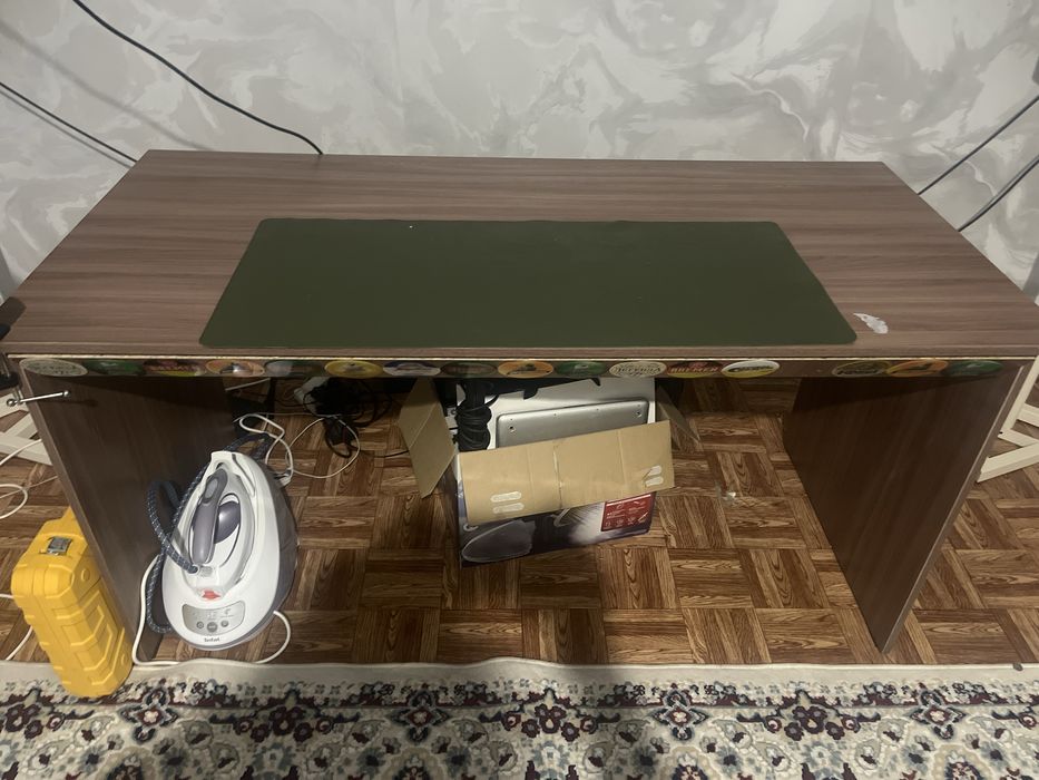 Стол рабочий стандартный