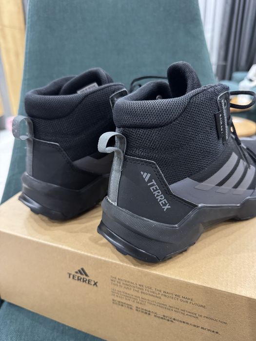 Adidas Terrex AX4R R.RDY Mid K като НОВИ