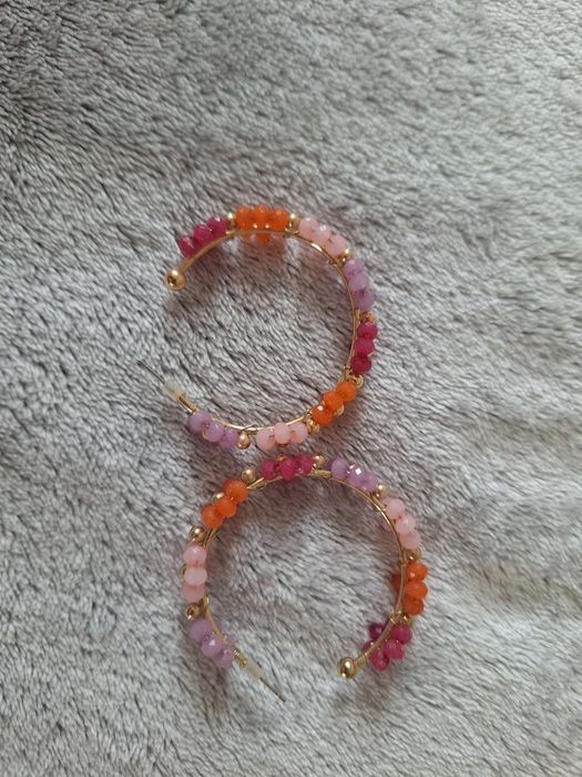 Цветни обеци с камъни