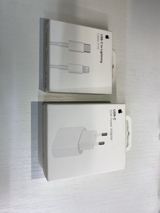 Оригинальная зарядка для iPhone — кабель + адаптер 20W