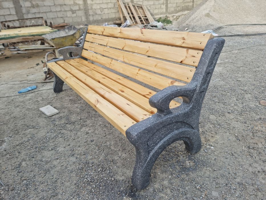 Скамейка , урна , гултувак,