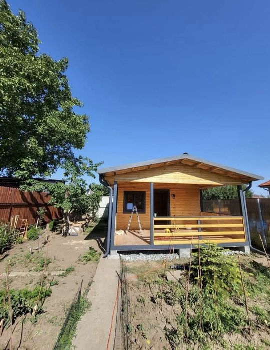 Vand cabane pe structura din lemn