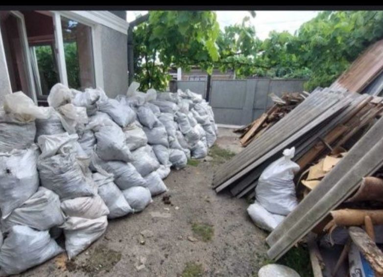Debarasari Mobilă veche , reciclare moloz ,moluz