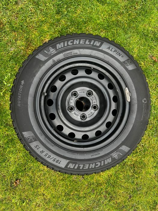 Roți tablă cu Cauciucuri iarnă 195/65/R15 M+S