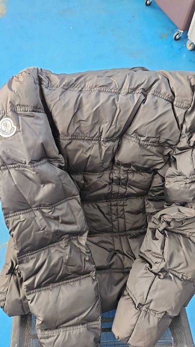 Moncler puf, masura M, model deosebit,