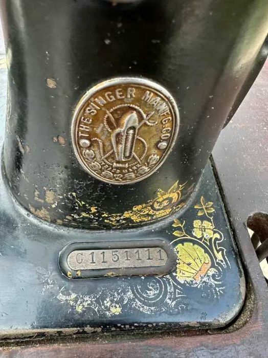 Mașină de cusut vintage Singer, fabricată în 1911 – stare foarte bună