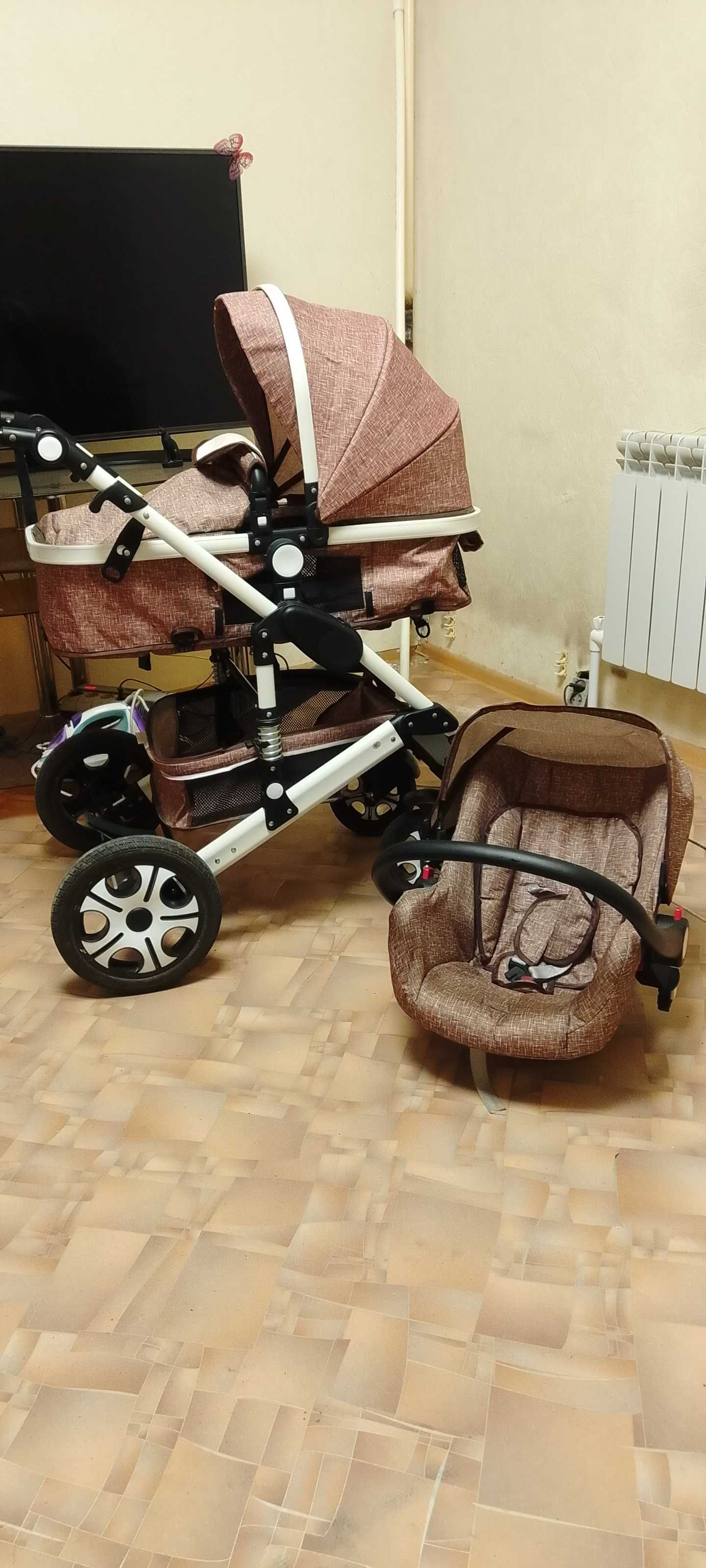 Срочно продам коляска 3 в 1