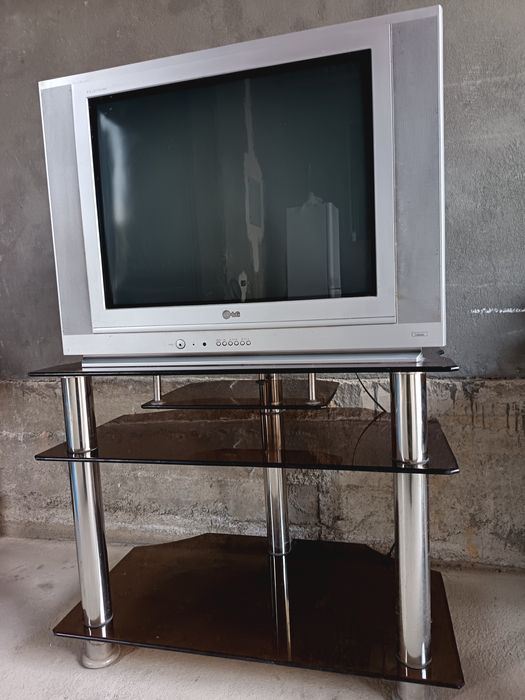 Televizor holati ideal