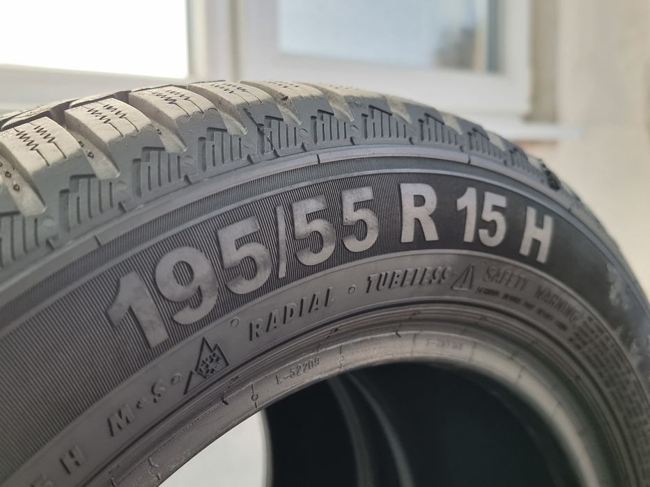 195/55/15 Semperit 2Броя: 150лв 8мм