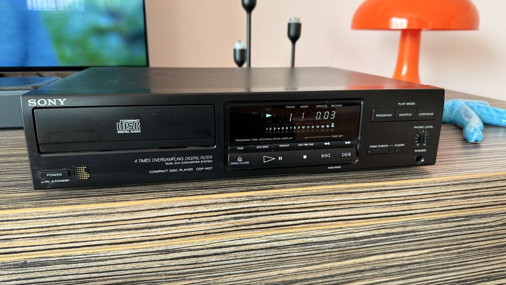 Compact Disc Player SONY, model CDP-M27