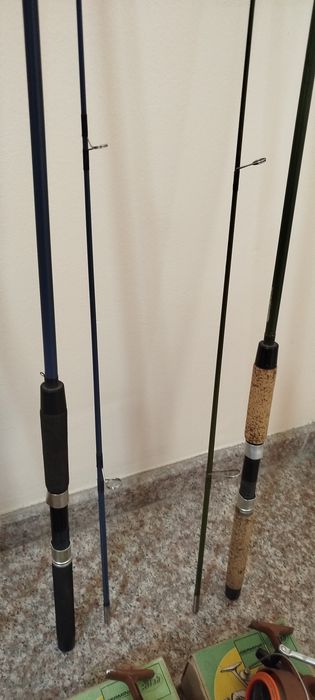 Три броя въдици и макари Germina