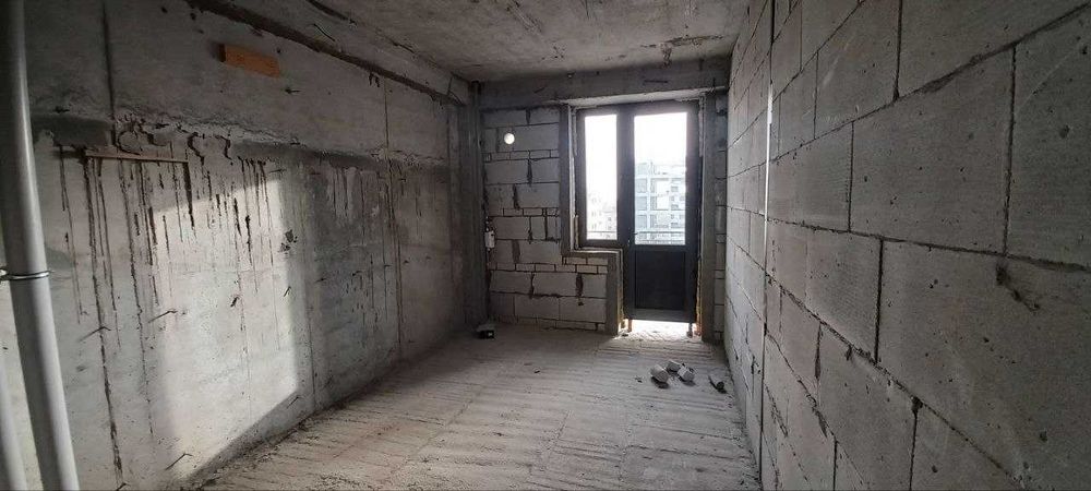 Продаётся 2х комн квартира  на 5 этаже Ор-р  Горгаз Саодат