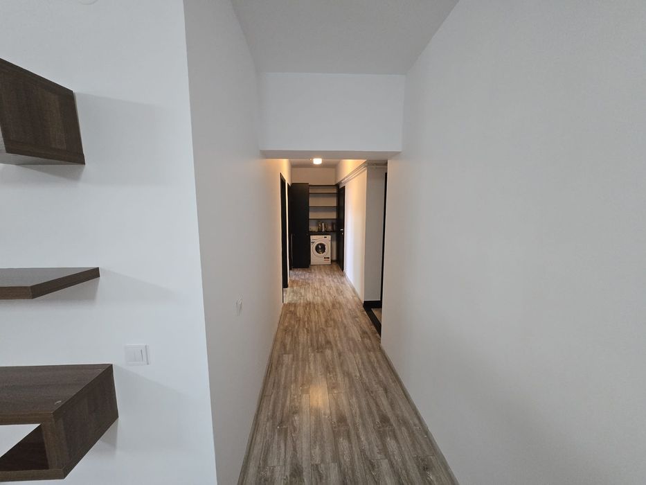 Inchiriere apartament  3 camere