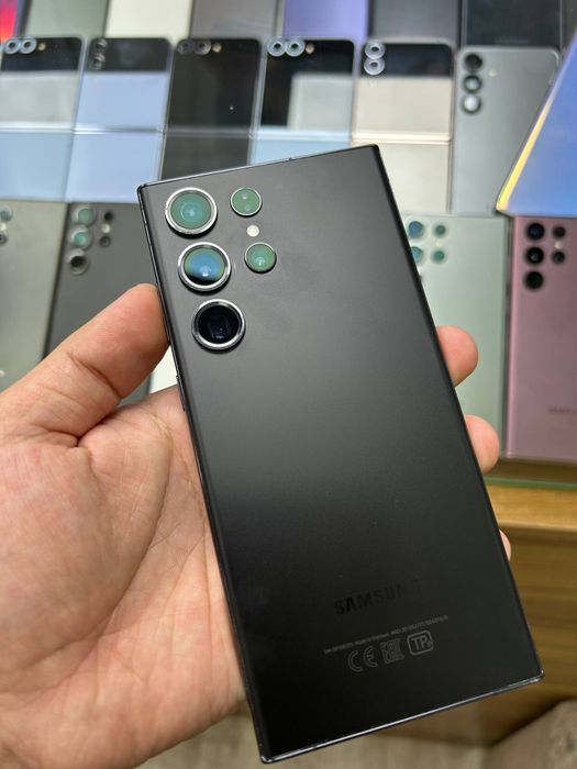 Samsung galaxy s23 ultra 5G 256gb vetnam

Samsung galaxy s21 ultra 5G