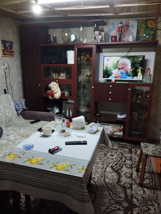 Продается дом 3 комнаты, 2,3 сотки. Ор Миробадский района. Транспортны