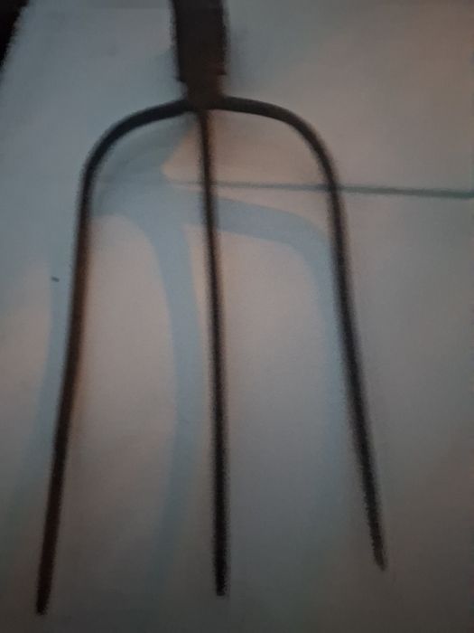 Продам вилы.   .