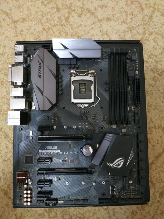 Материнская плата ASUS ROG STRIX B250F GAMING