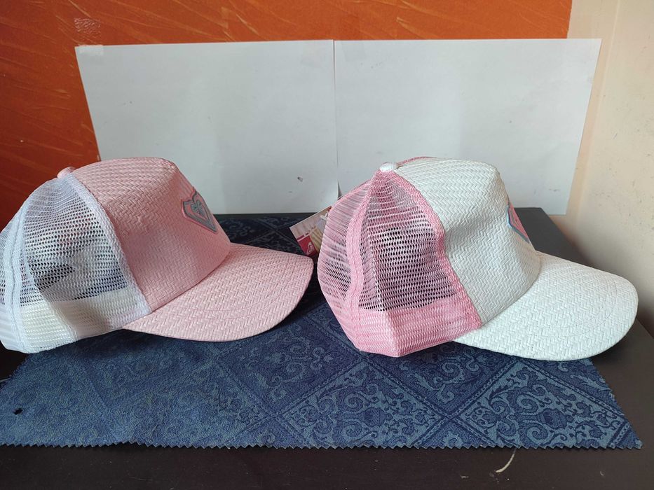 Розова шапка с козирка Roxy Quiksilver - 2 вида