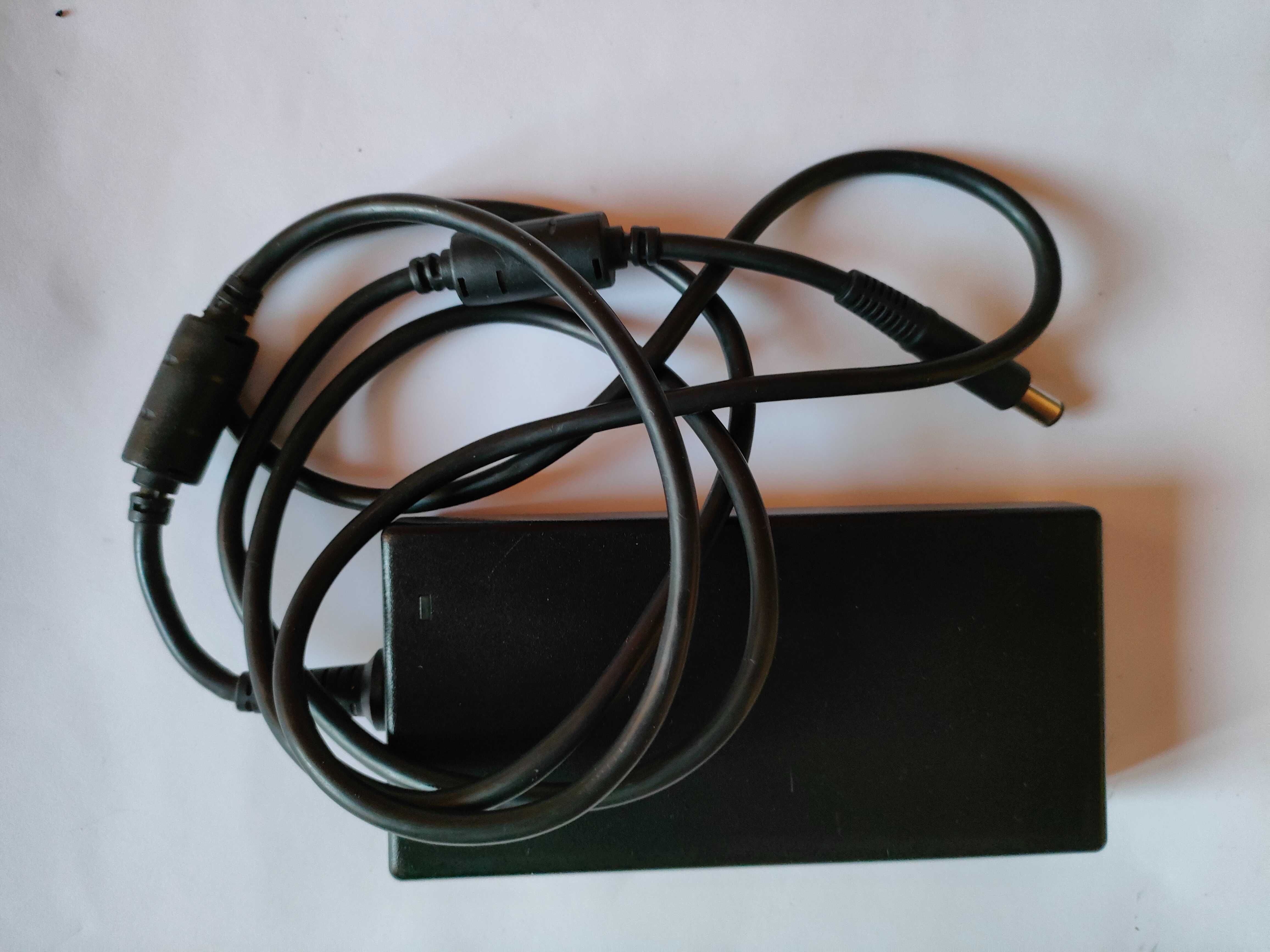 Зарядно за лаптоп dell 65w 19.5v 3.34a голяма букса
