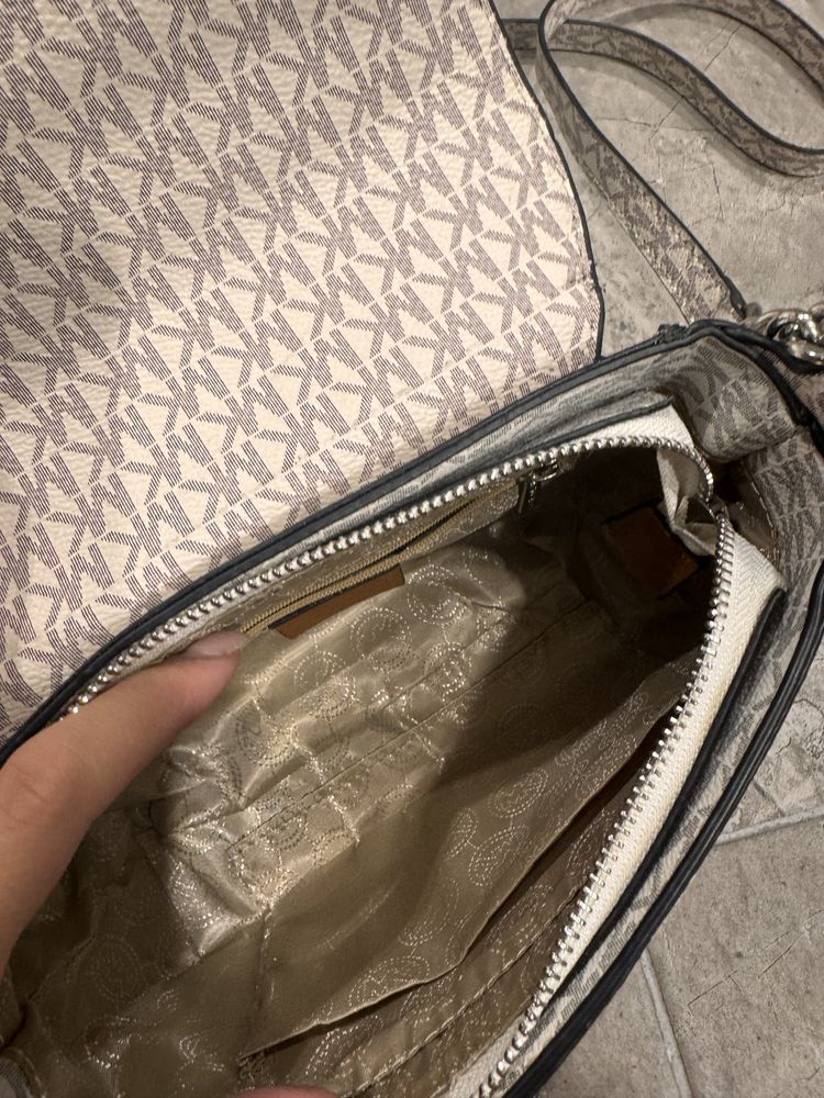 Чанта Michael Kors