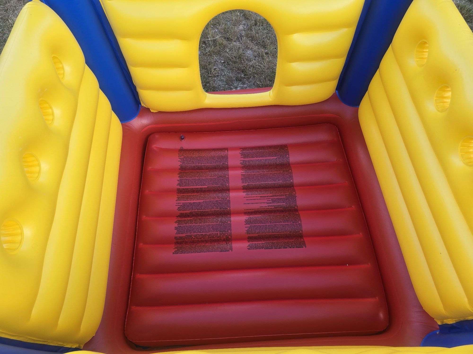 Castel gonflabil pentru copii, 4 coloane, Intex Galben Albastru, dimen
