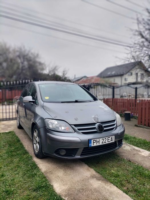 Vând/variante golf V plus