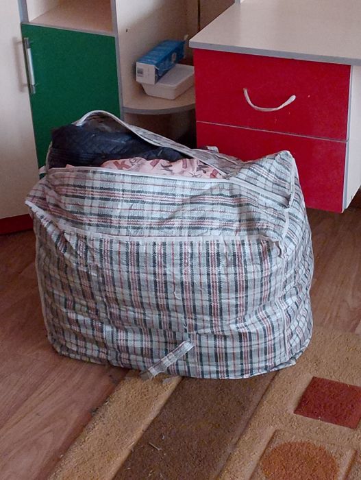 Куртки оптом 30 шт, срочно, дешево!

Мужски