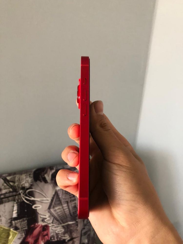 IPhone 14 в идеальном состоянии