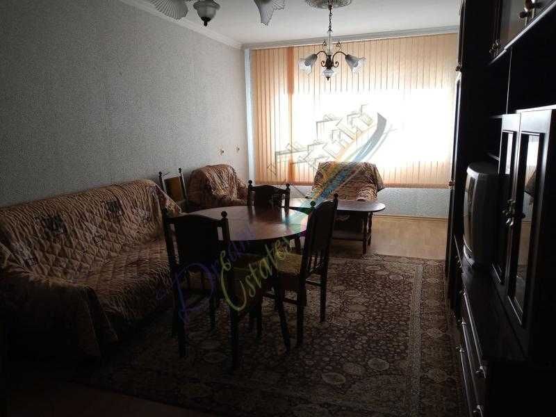 Просторен апарамент с две спални във Възраждане!