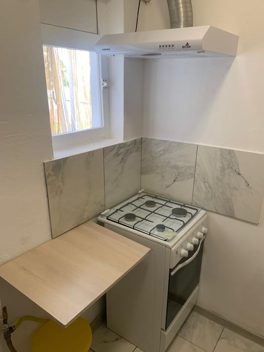 Inchiriez garsoniera!