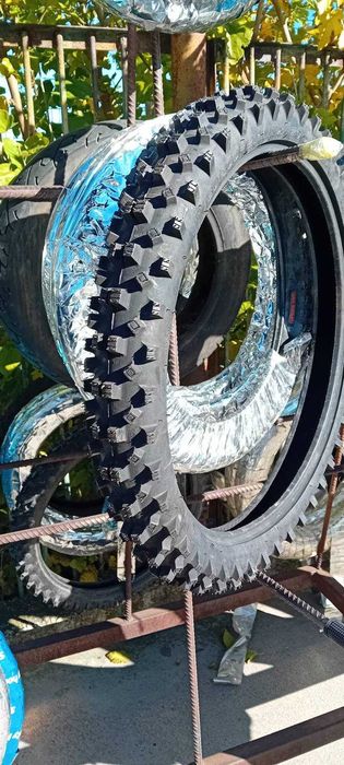 Гуми за Ендуро и крос