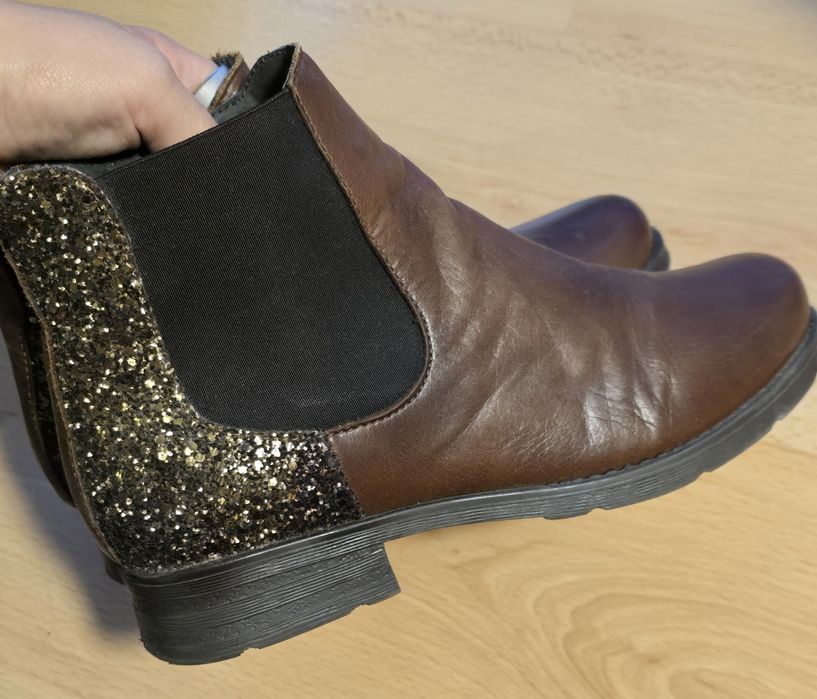 Ghete maro din piele 39