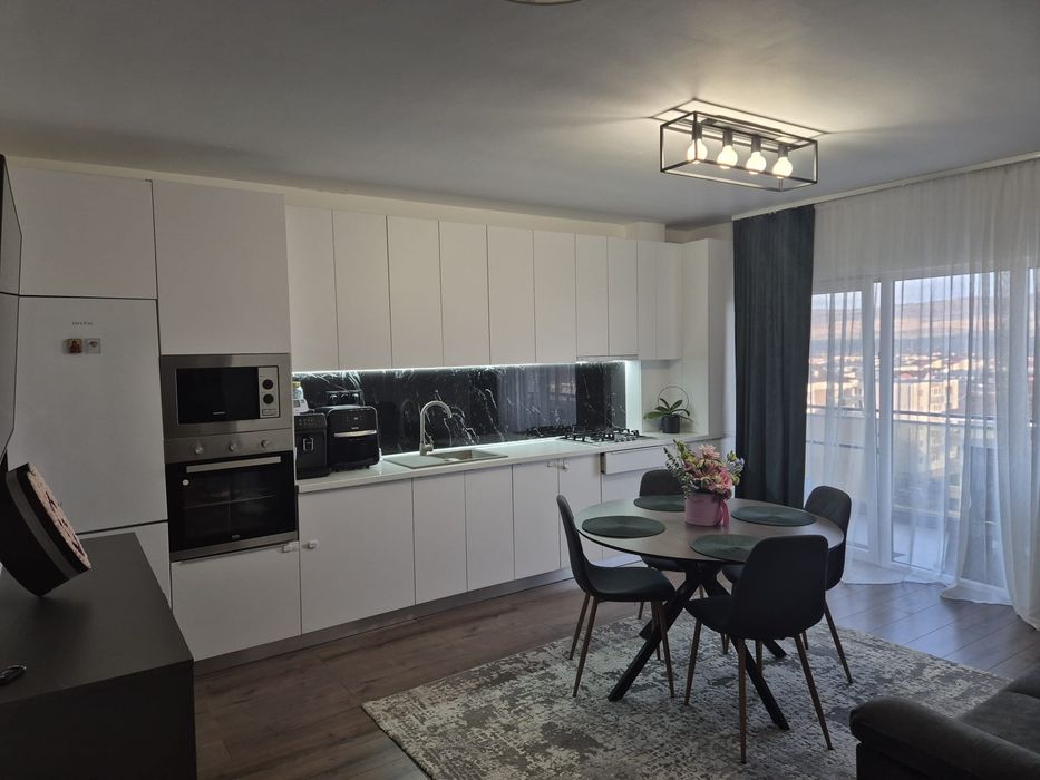 Vând Apartament Utilat mobilat strada Teilor