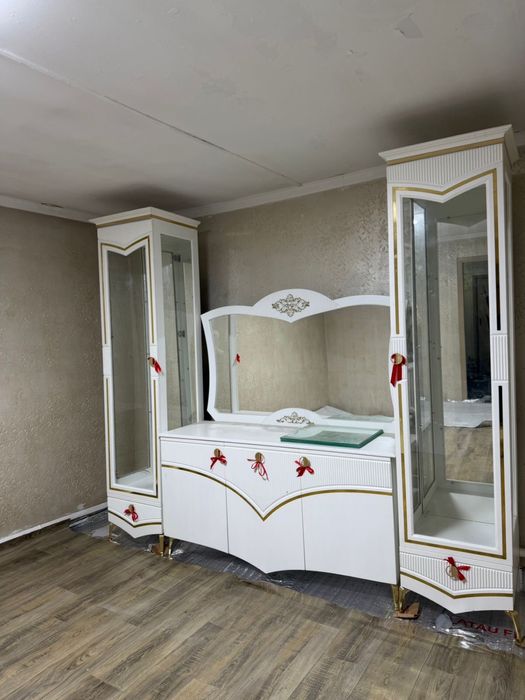 Срочно сатылады новый шкаф 30