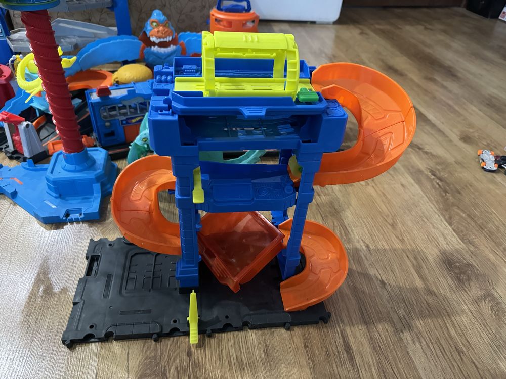 Писти от серията hot wheels