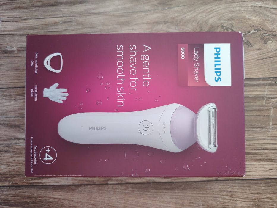 Ново!!! Самобръсначка  PHILIPS BRL136/00