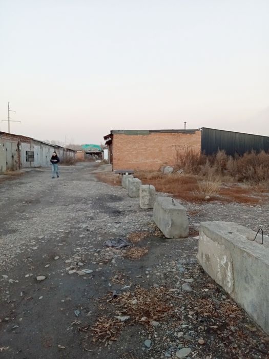 Продам земельный участок в гаражном кооперативе Нептун-Авто.