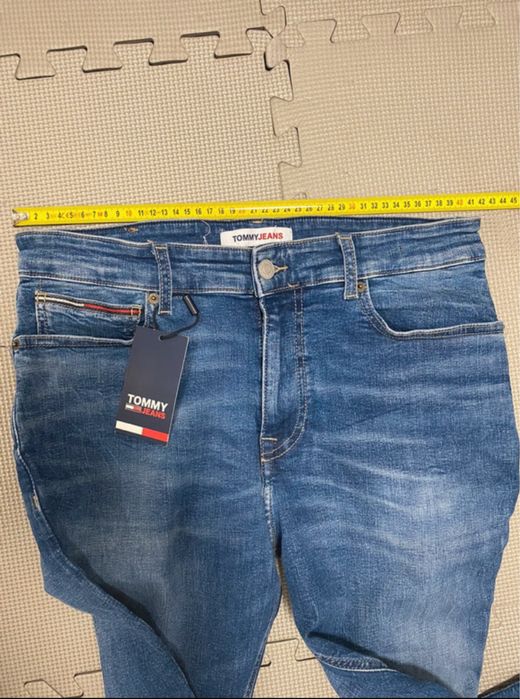 Blugi tommy hilfiger