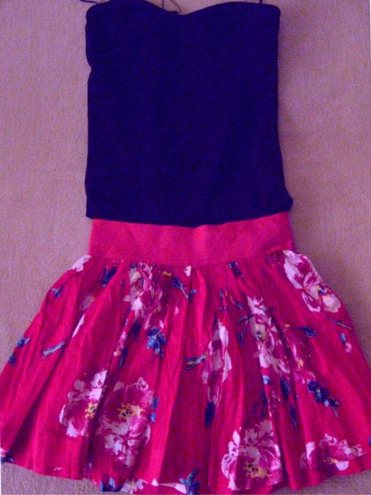 Fusta talie inalta rosie Zara