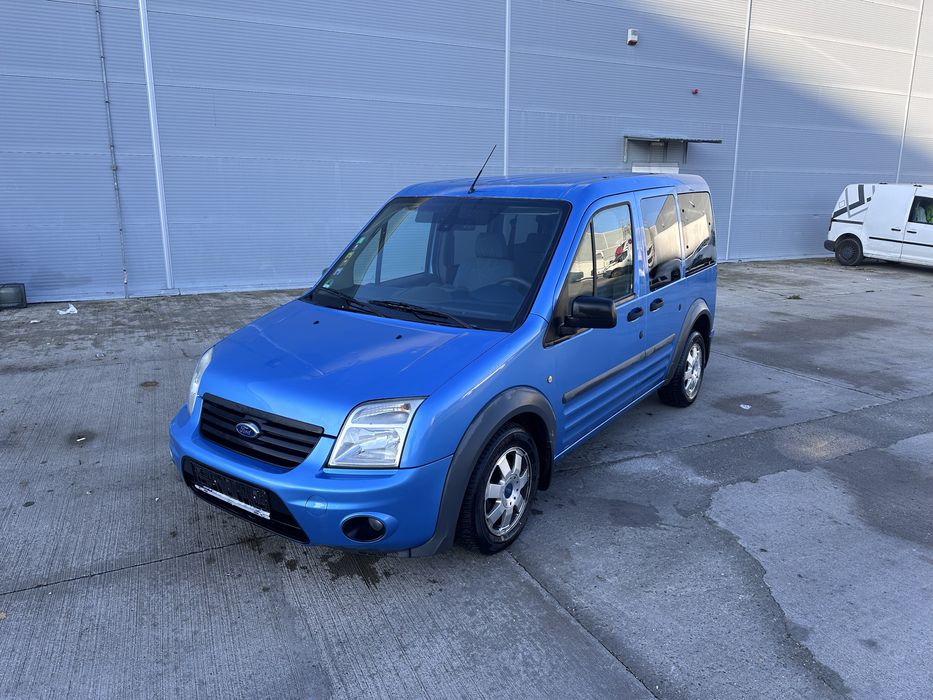 Ford Turneo Connect 1.8TDCi an 2011 5 locuri