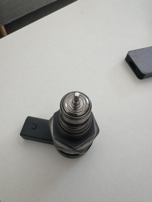 Senzor presiune rampa Bosch/ regulator audi vw skoda 2.0 tdi