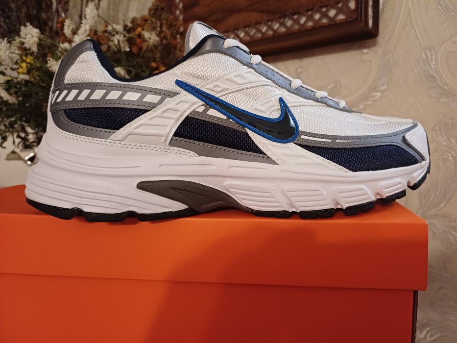 Оригинальные кросовки Найк.