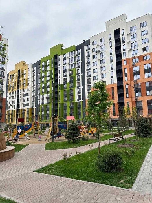 Ниже Меги ЖК Лайф Таун (LIFETOWN) 3 комнатная