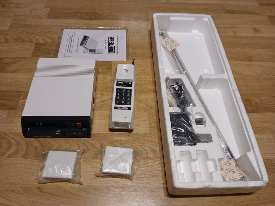 Vintage telefon interfon cu antena NOU