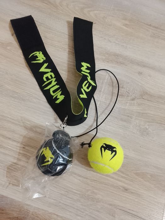 Ударный мяч  с верёвкой