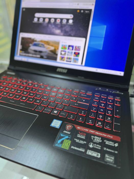Лаптоп MSI 7RF apache pro