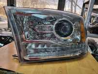 Ляв фар Dodge RAM lqv far farove додж рам 68324941AD