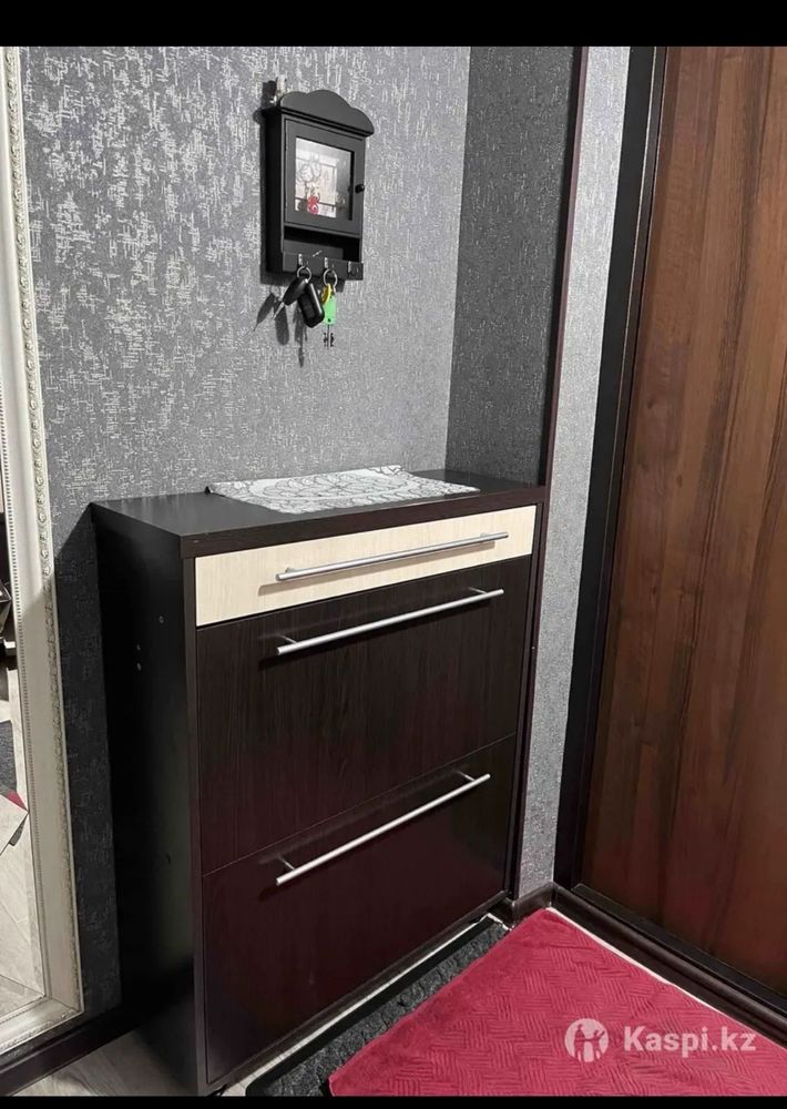 Классный набор мебели , в дом